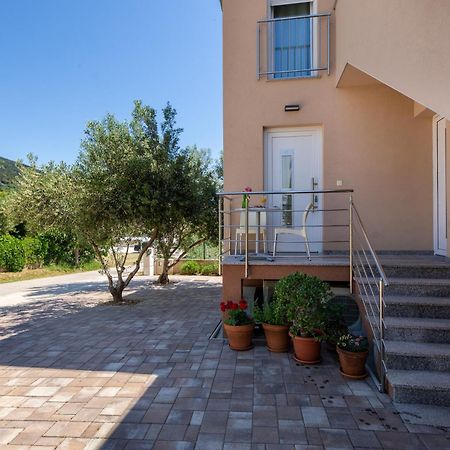Apartments Viktorija 2 Baška Quarto foto